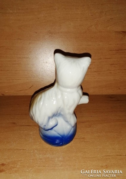 German Gerold porcelain cat figure with bobbin. 11 Cm high (po-2)