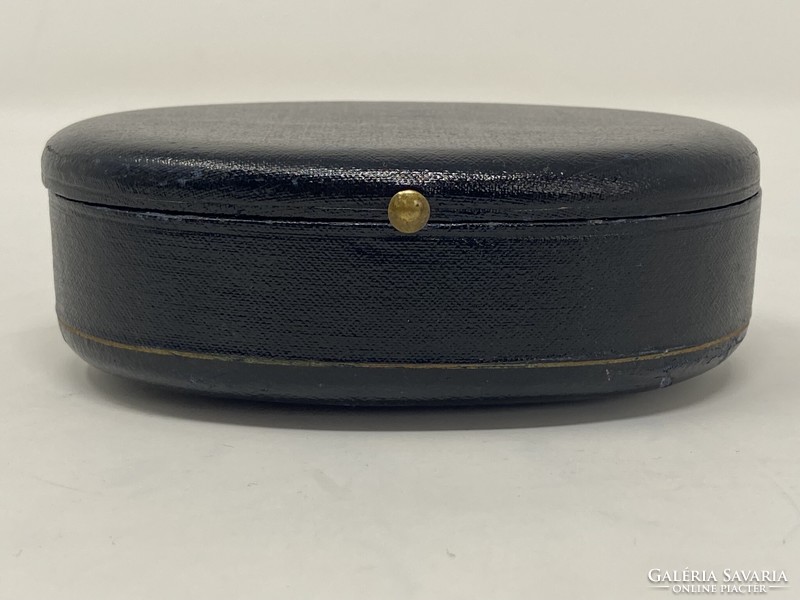 Antique leather-covered wooden oval jewelry box cz