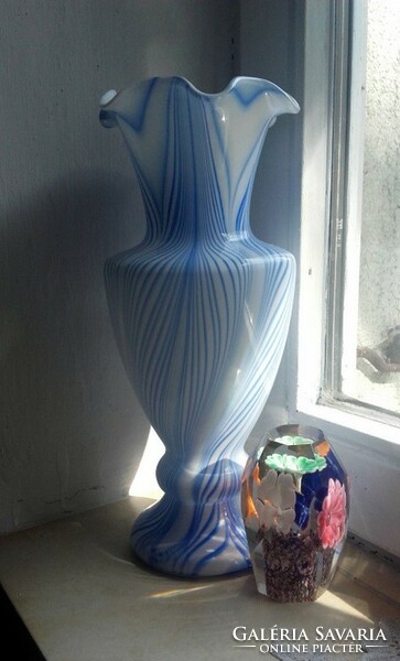 30 Cm frilled mouth glass vase milk glass vase - art&decoration
