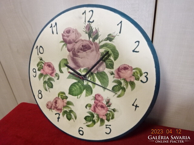 Wood, round wall clock, rose pattern, hand-painted base and numbers. Jokai.