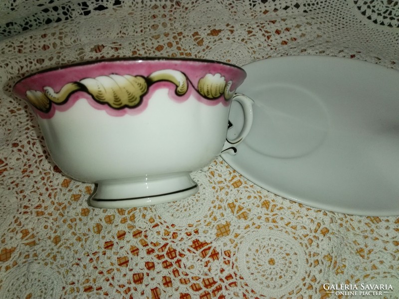 Porcelán teás  csésze tányérral.