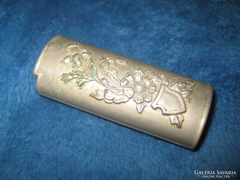 Decorative lighter holder, 2.8 x 7 cm