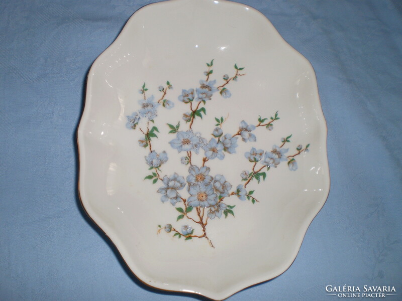 Hollóházi porcelain centerpiece serving bowl