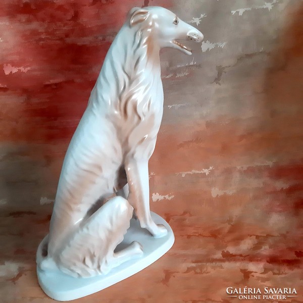 Hölóháza Russian Greyhound statue (large)
