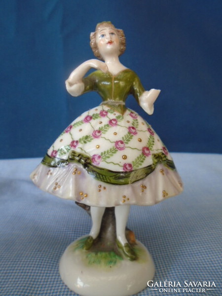 Miniatűr SEVRES porcelán az 1750-es évekből, sajnos sérült, 9,5 cm