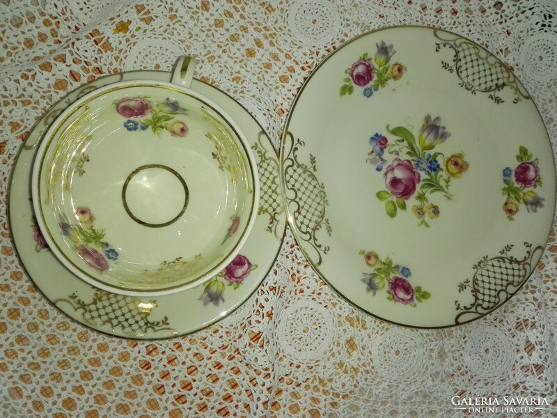 A wonderful porcelain breakfast set.