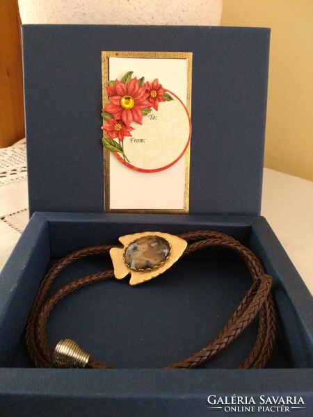 Men's American necklace with a gift box, you can give a healing stone