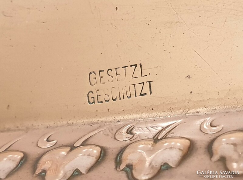 Szecessziós Geschütz vörös/sárgaréz tálca