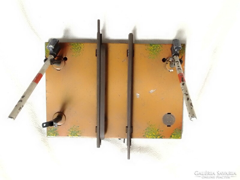 Antique old Märklin railway crossing with barrier 0 train model field table additional board game
