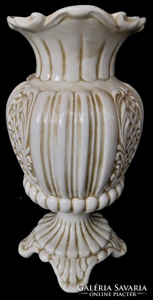 Dt/171 – capodimonte baroque vase