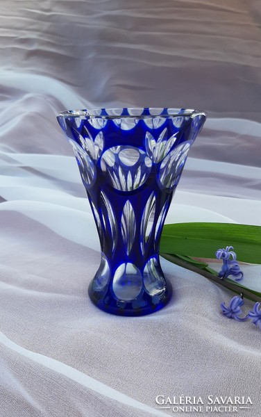 Rattenberg shelled double layer crystal vase