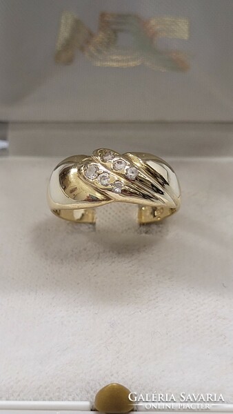14 K gold ring 2.93 g