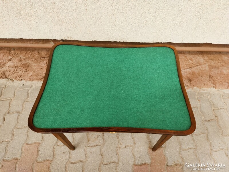 AKCIÓ! Eredeti, jelzett J&J Kohn vese alakú Thonet mahagóni fiókos szalon asztalka