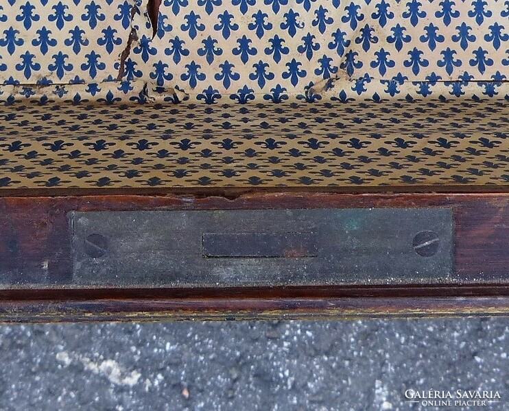 Old inlaid chest of drawers / x.Károly.