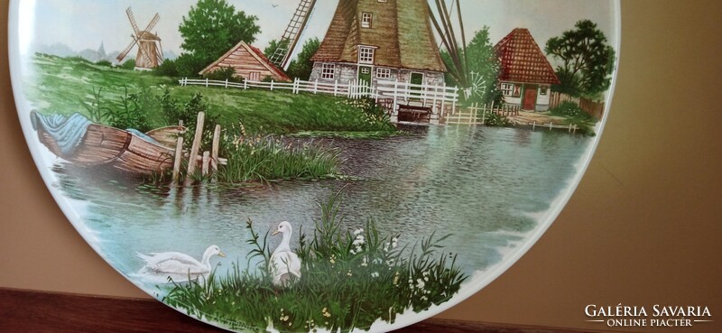 Dutch decorative plate