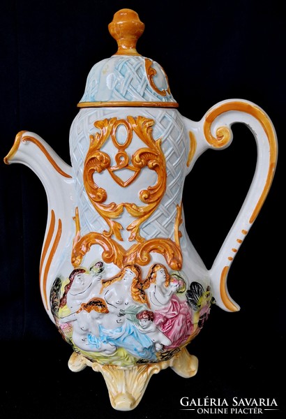 Dt/173 – capodimonte huge, baroque carafe with cherub lid