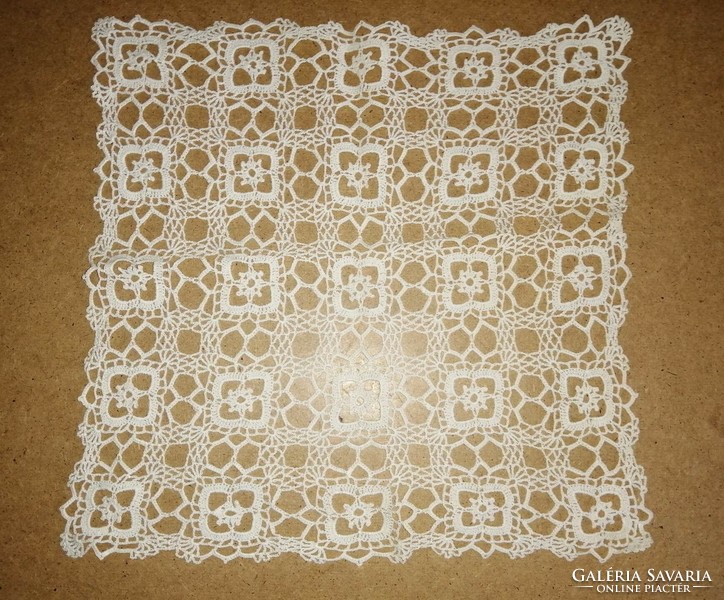 Handmade lace tablecloth 32*32 cm (3)