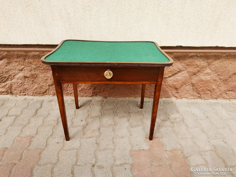 AKCIÓ! Eredeti, jelzett J&J Kohn vese alakú Thonet mahagóni fiókos szalon asztalka