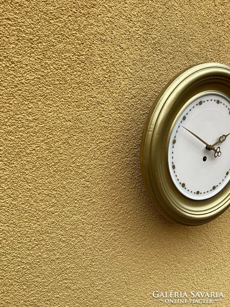 Refurbished station hat clock in the waiting room.