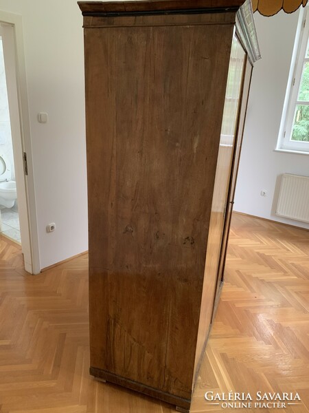 Biedermeier thick veneer two-door wardrobe