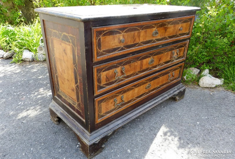 Old inlaid chest of drawers / x.Károly.