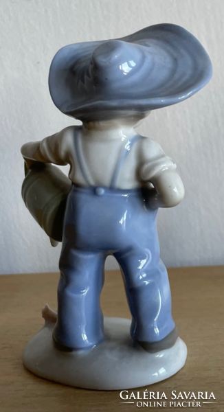 Carl scheidig graefenthal - watering boy (porcelain)