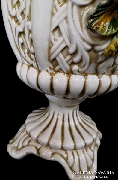 Dt/171 – capodimonte baroque vase