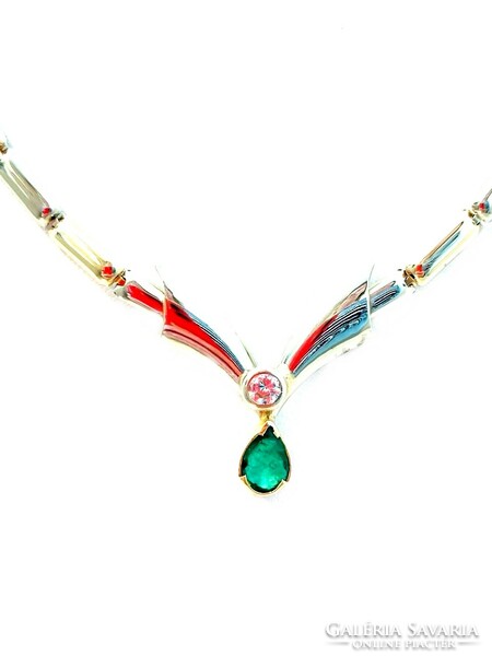 Gold emerald stone necklaces