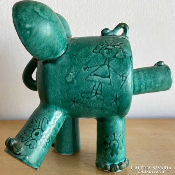 Csavlek etelka - elephant (painted ceramic) damaged