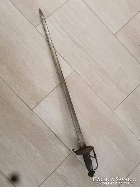 Felddegen, pallos, kard az 1600-as évekből