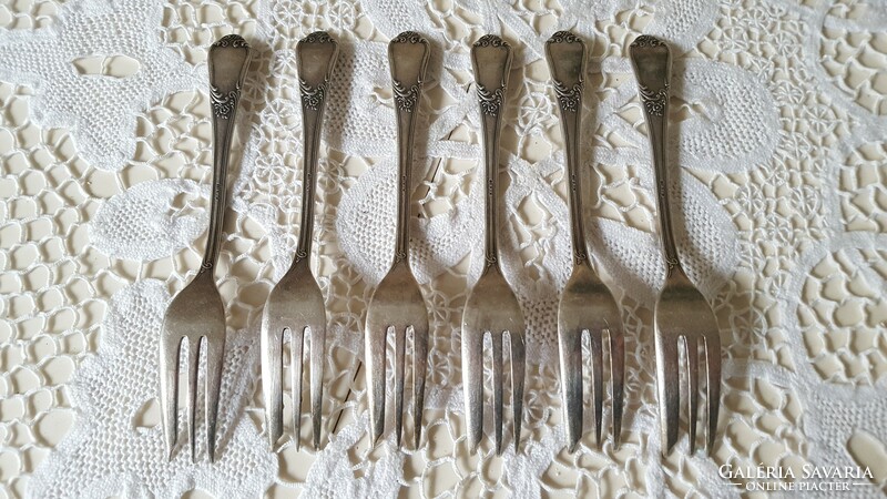 Beautifully crafted, silver-plated dessert fork