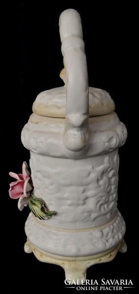 Dt/169 – capodimonte fabulous decorative jug with a lid and standing handle