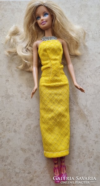 Eredeti világító Mattel Barbie baba Indonézia 2009