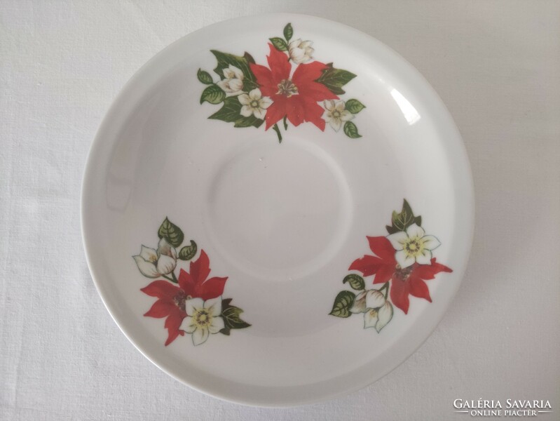 Zsolnay porcelain, poinsettia tea cup coaster, diameter 15 cm