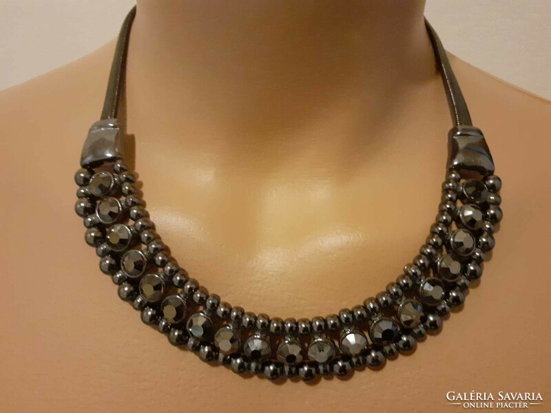 Special hematite necklaces decorated with black crystal