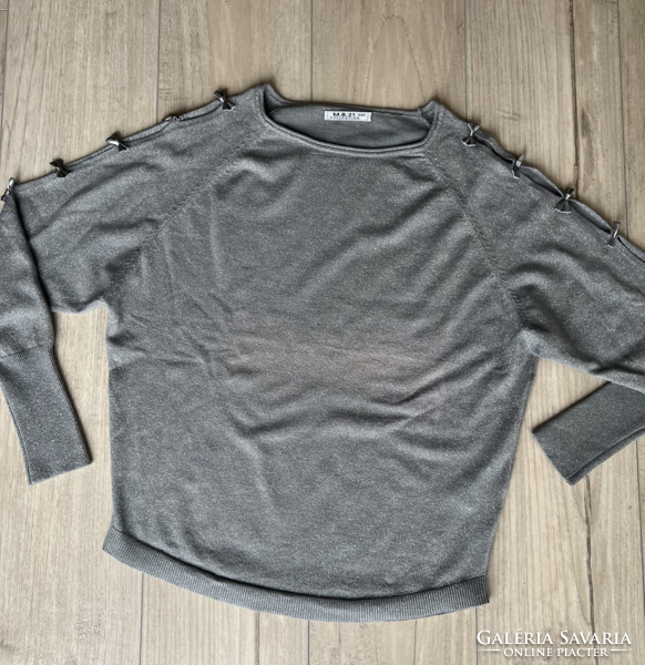 Silver shiny lurex sweater top