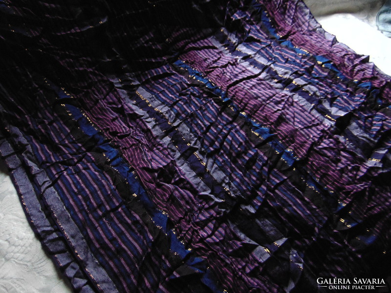Gyűrt selyemsál  kék-lila-fekete színösszeállítással