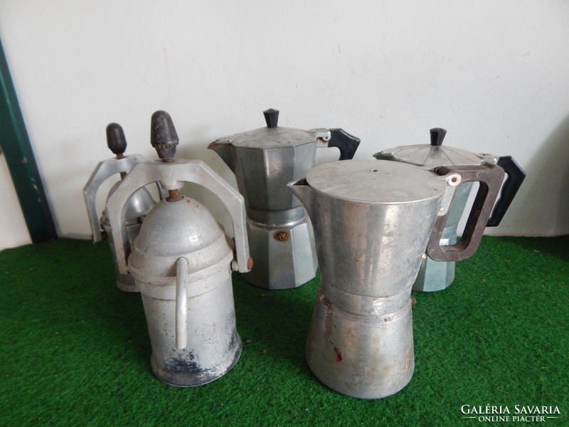 5 percolator coffee machines for sale together, in the condition shown in the picture!