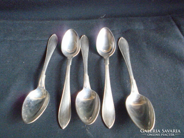 Art Nouveau coffee, cocoa and dessert spoons with Danish tea for 5 people