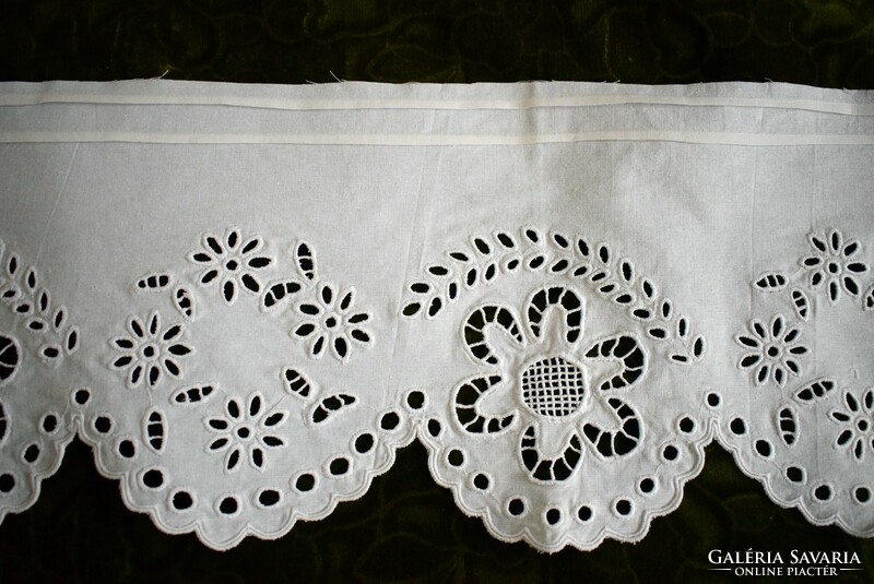 Madeira rosette hole embroidery lace shelf ornament drapery curtain 72 x 23 cm