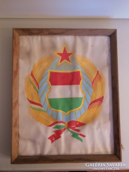 Coat of arms - classroom - 39 x 32 cm - wood - glass - suitable for its age