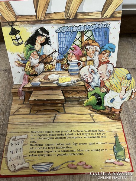 Snow White and the Seven Dwarfs 3D pop-up storybook