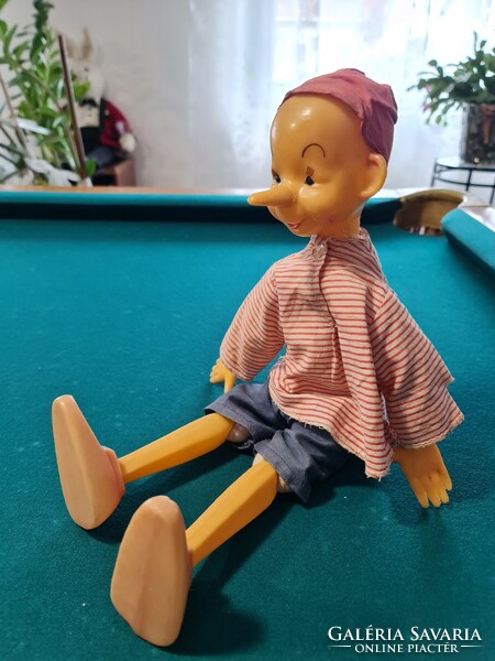 Régi Pinokkió figura