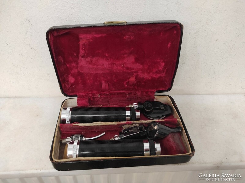 Antique ophthalmologist doctor medical ophthalmology eye examination set in tool box 883 7139