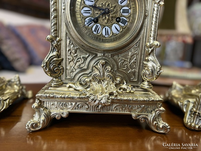 Antik gazdagon díszített restaurált asztali - kandalló óra - szett