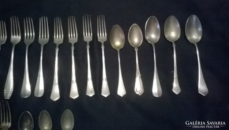 28 pieces of old alpaca cutlery