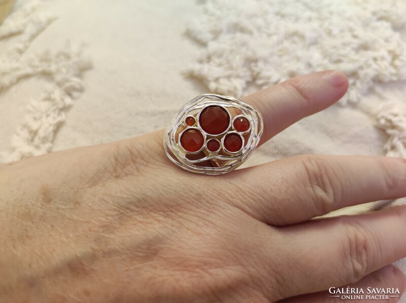 Izraeli ezüst gyűrű karneol kövekkel
