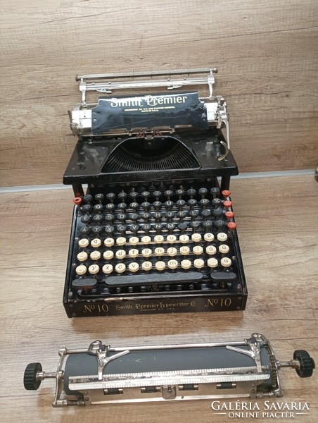 Antique typewriter smith premier 10-a /1908