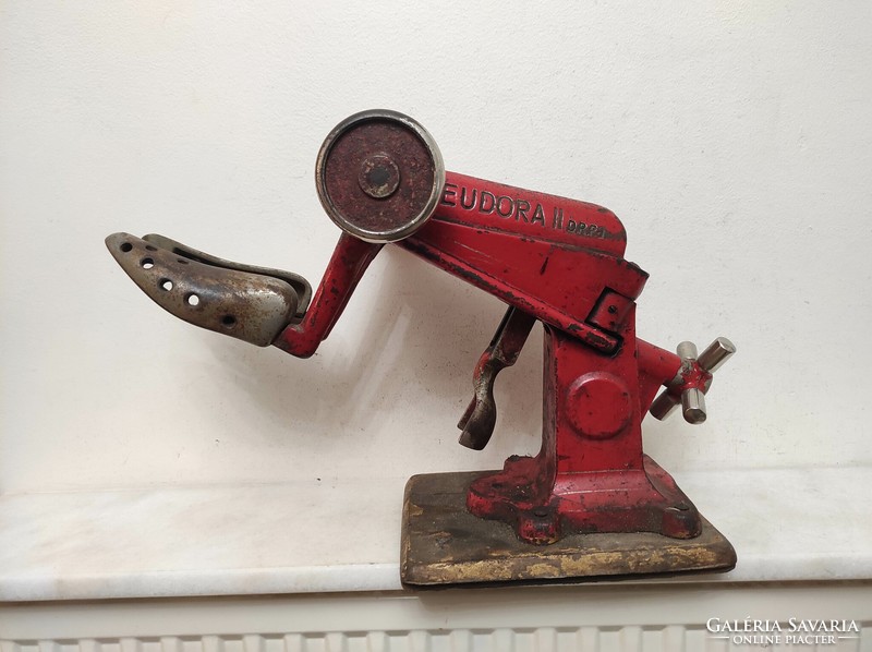 Antique shoemaker's tool shoe expander tool cobbler eudora 264 7017