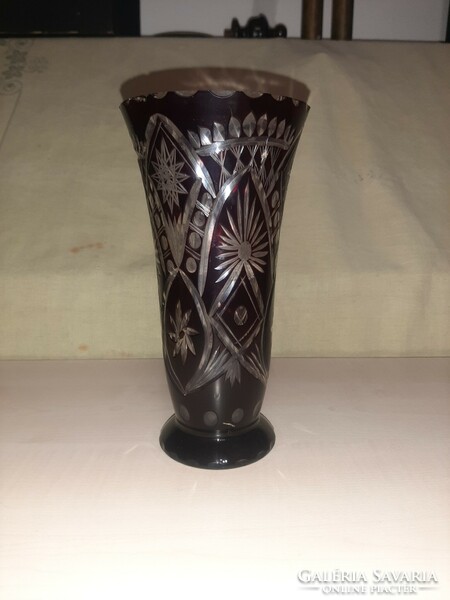 Burgundy peeled glass vase